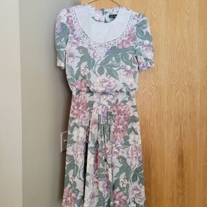 Vintage Floral Lace Collar Dress